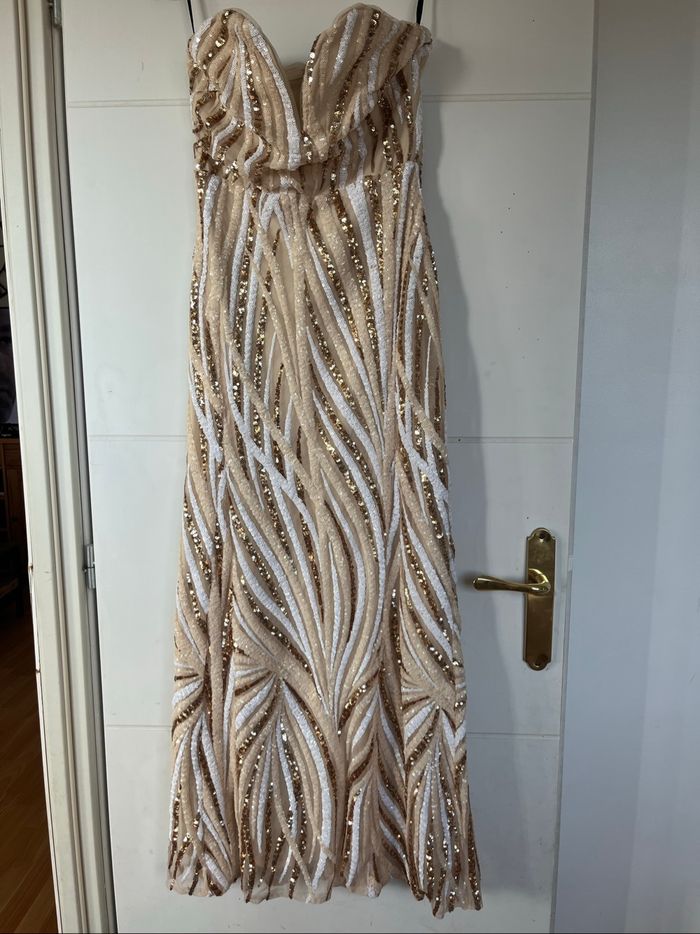 Robe de soirée TFNC London beige sequins