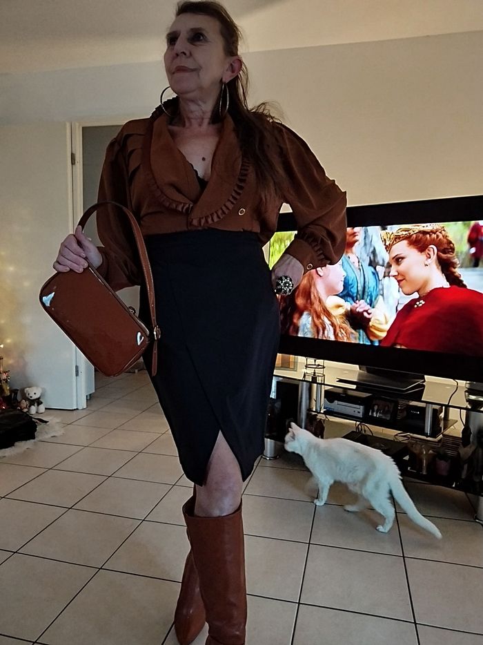 Jupe Tailleur ZARA vintage fendu - photo numéro 3