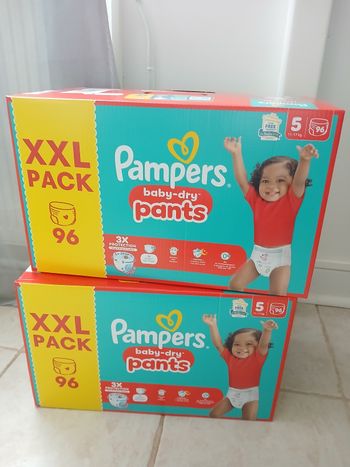 Lot 2 cartons XXL pants pampers T5