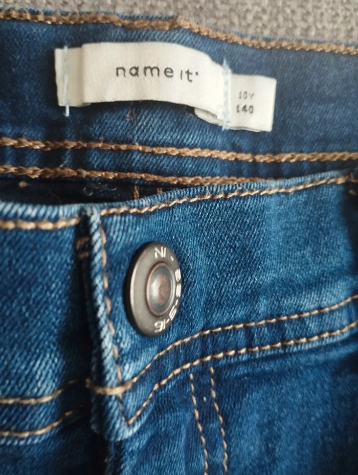 Très beau jeans - photo numéro 3