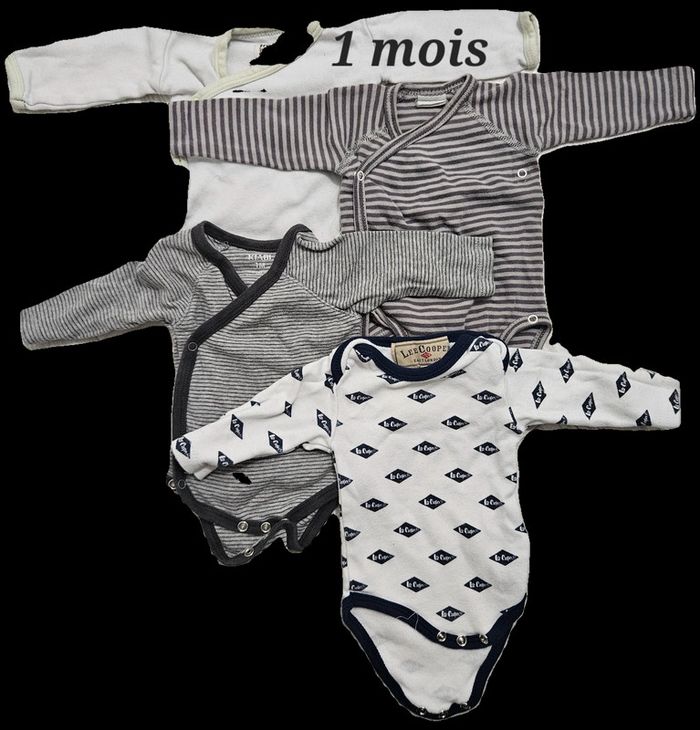 Lot de 4 bodys 1 mois