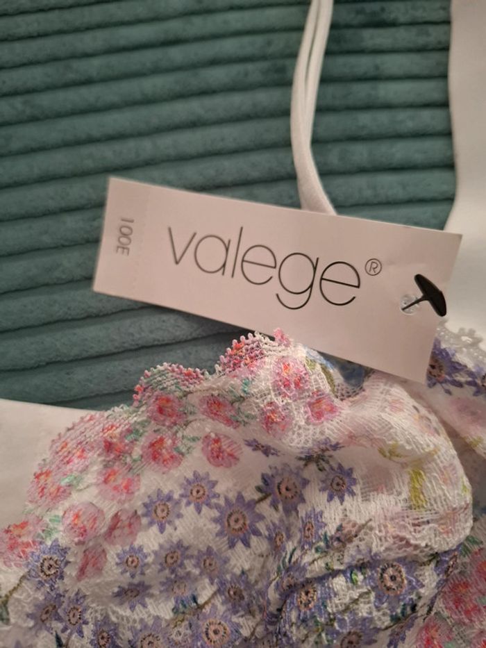 Soutien gorge Valege 100E Neuf - photo numéro 3