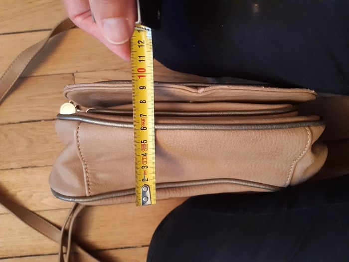 Sac à bandoulière beige/doré Lulu Castagnette - photo numéro 14