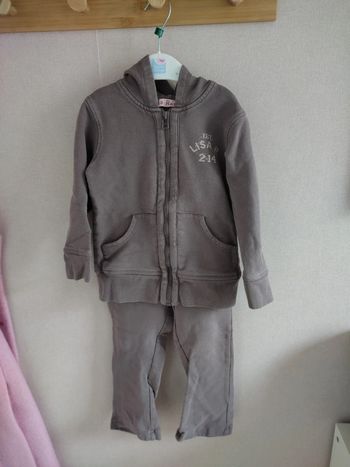 Jogging Lisa rose 3 ans