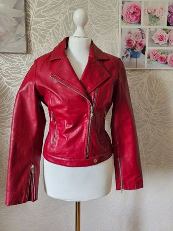 Veste 100 % cuir taille 36