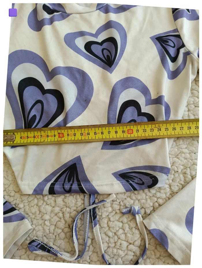 Crop top à cœurs violets – psychédélique, y2k, imprimé cœur - photo numéro 5