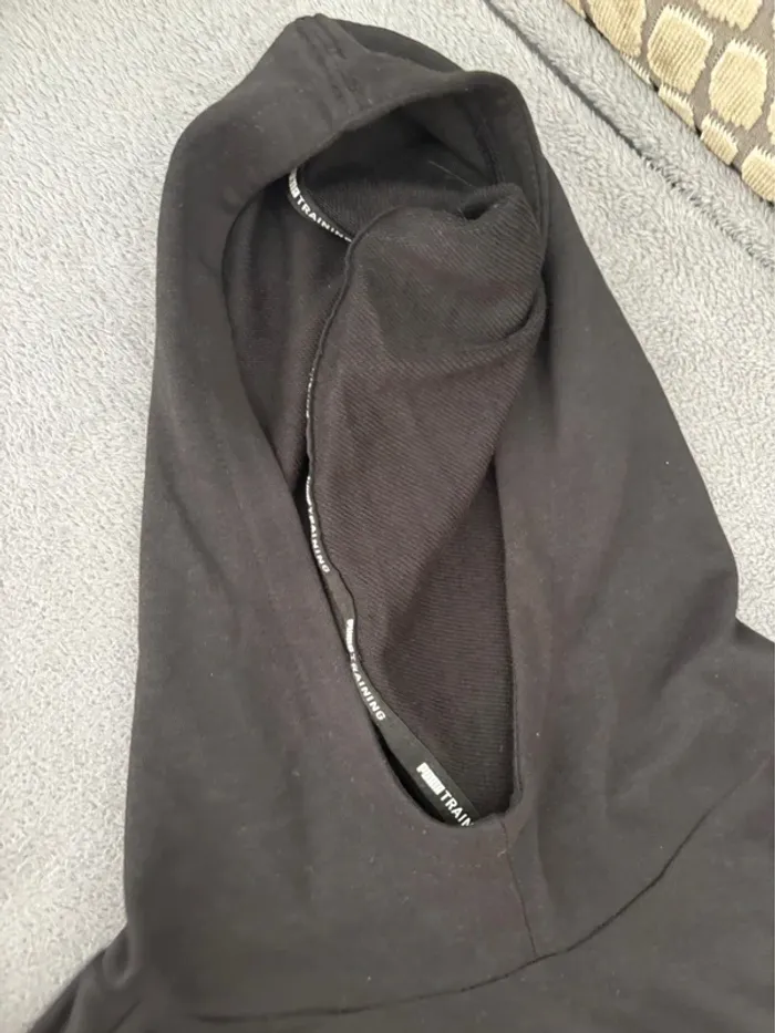 Pull de sport puma neuf - photo numéro 3