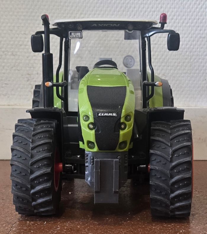 Tracteur radiocommandé Class Axion 870 - photo numéro 2