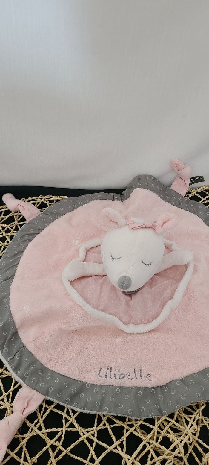 Doudou plat Souris Lilibelle cœur « little amour » rose et gris SAUTHON - photo numéro 3