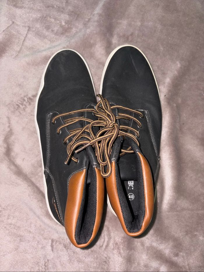 Chaussures montantes homme taille 40. Denim side en très bon état. - photo numéro 3