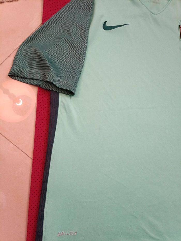 Maillot de foot Portugal, Nike Authentique Officiel taille Adulte M - photo numéro 3