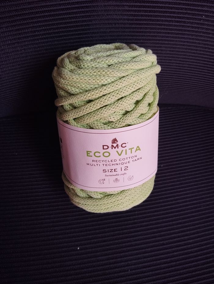 * 1 pelote vert pomme Eco Vita 12 par DMC