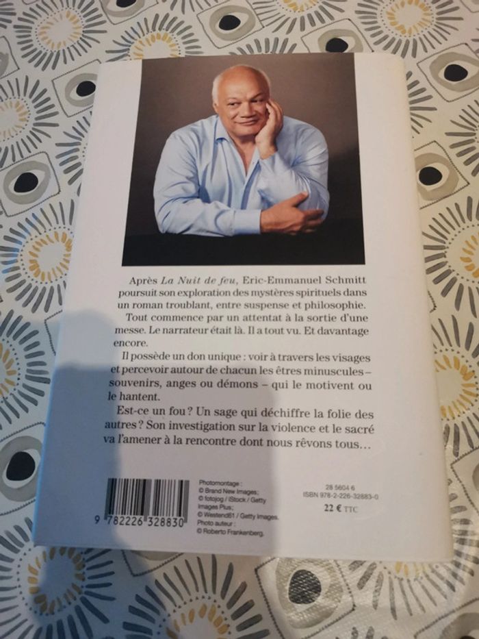 Éric Emmanuel Schmitt L'homme qui voyait à travers les visages - photo numéro 2