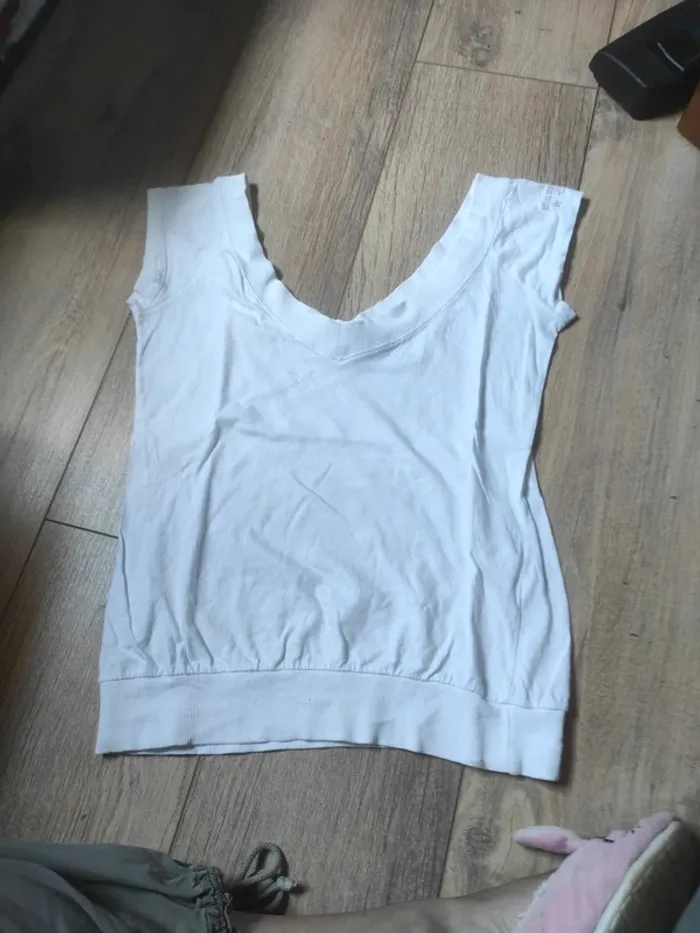 Débardeur épaules nues taille 38