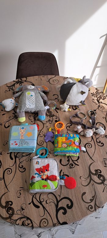 Lot de jouets d'éveil pour bébé