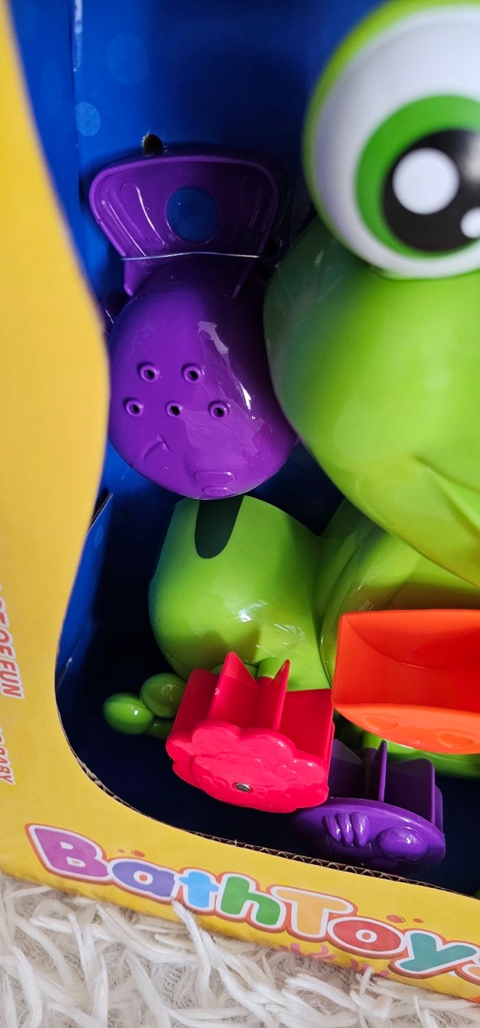 Jouet de bain grenouille avec ses accessoires Neuf - photo numéro 3