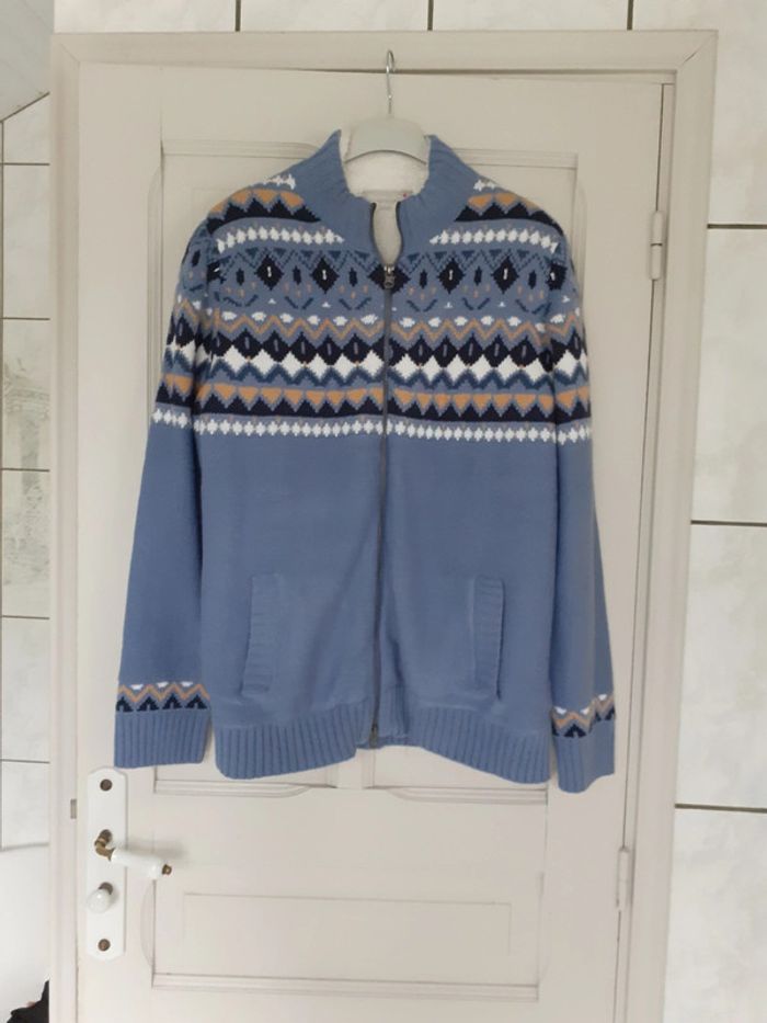 Cardigan façon Tricot blanche porte