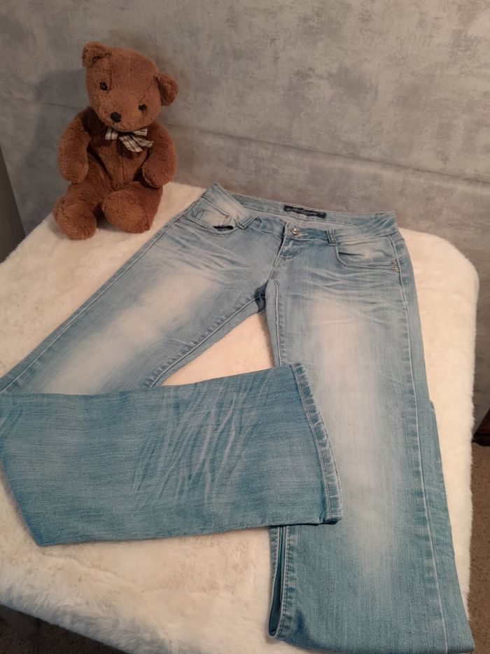 ​👖 Jean Évasé/Bootcut Femme RED SEVENTY - Bleu Délavé - Taille 38 - photo numéro 2
