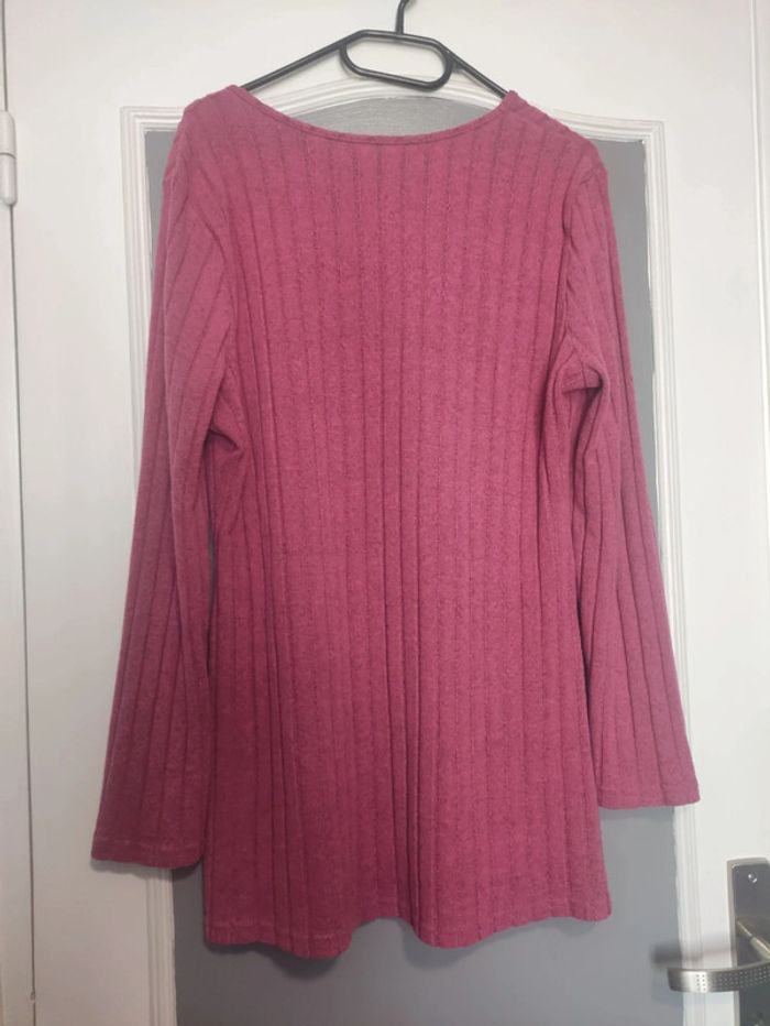 Haut col V rose taille 46 - photo numéro 3