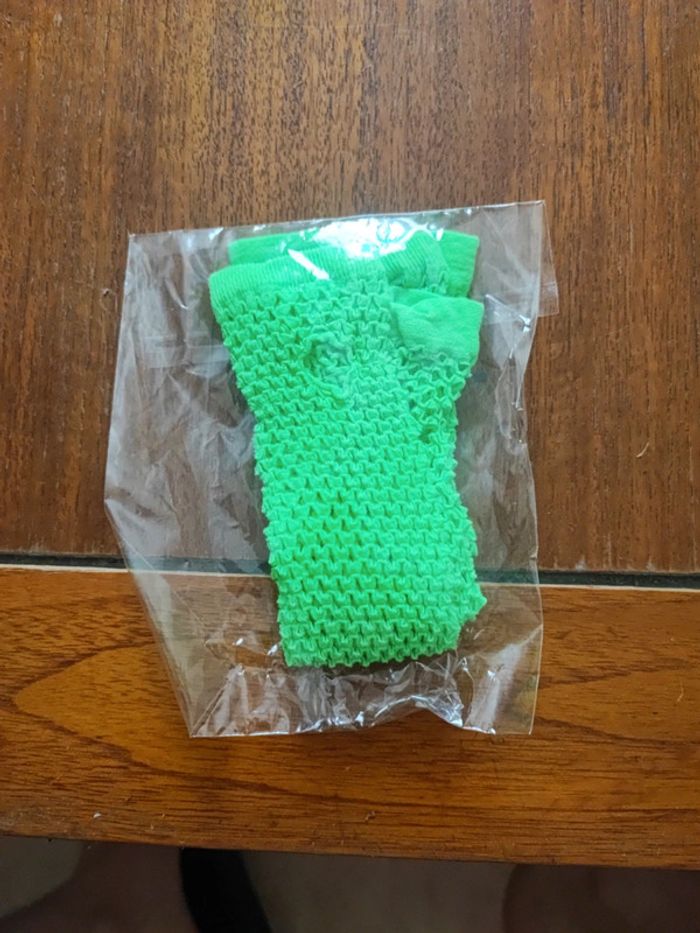 Gants résille verts – Femme – 10x26 cm – Accessoire mode soirée/déguisement - photo numéro 3