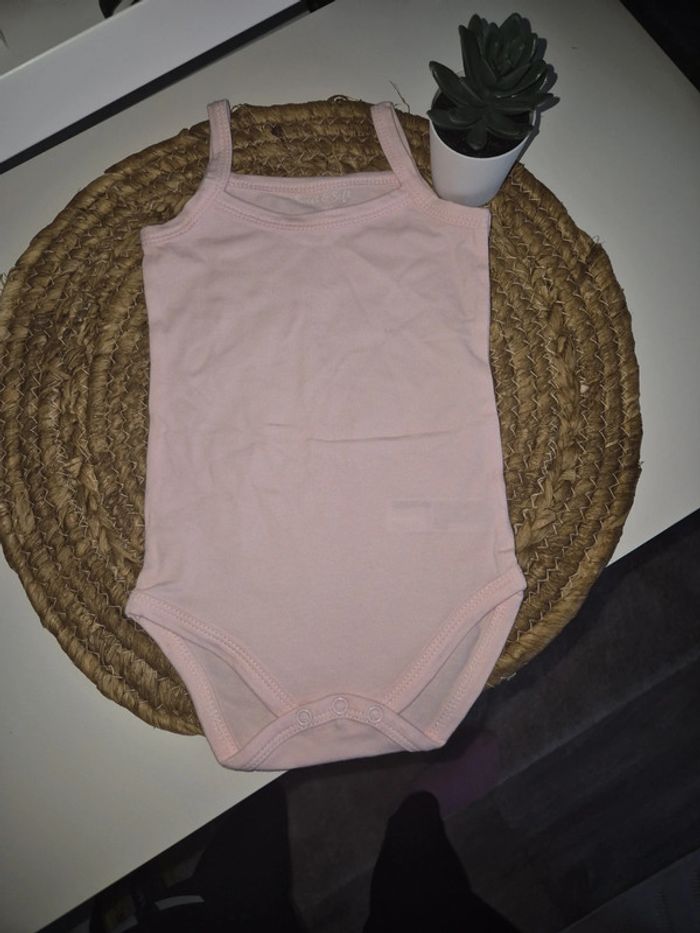 Bodies 1-3mois fille