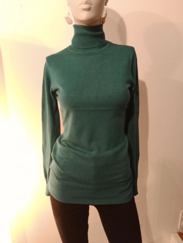 Très joli pull col roulé 😍