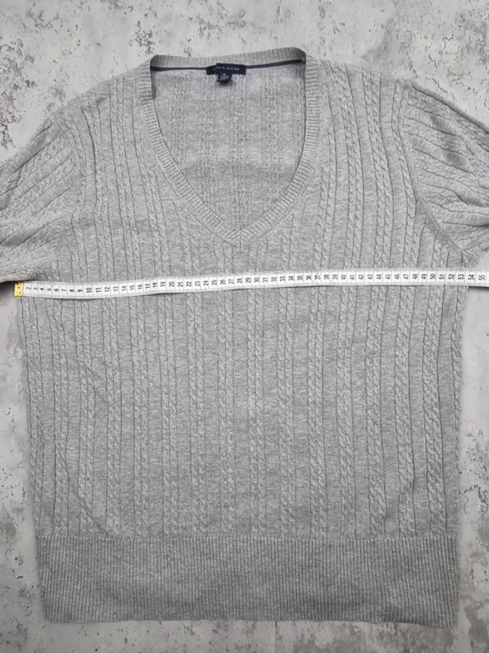 Pull col V torsadé gris Tommy Hilfiger – Taille XL Femme (mesures en photos) - photo numéro 9