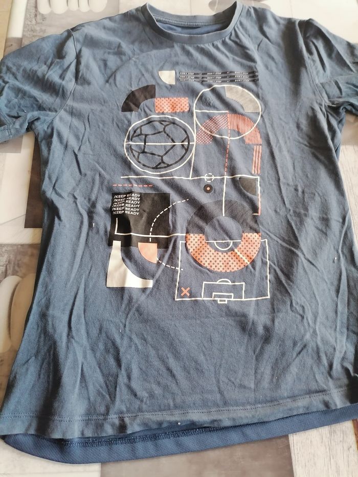 Tee shirt