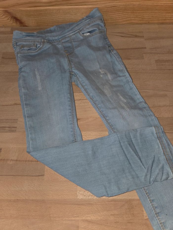 Jeggin tape a l'œil 6 ans