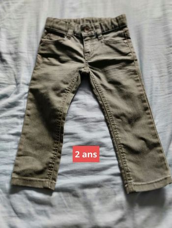 Pantalon united color of Benetton taille 2 ans