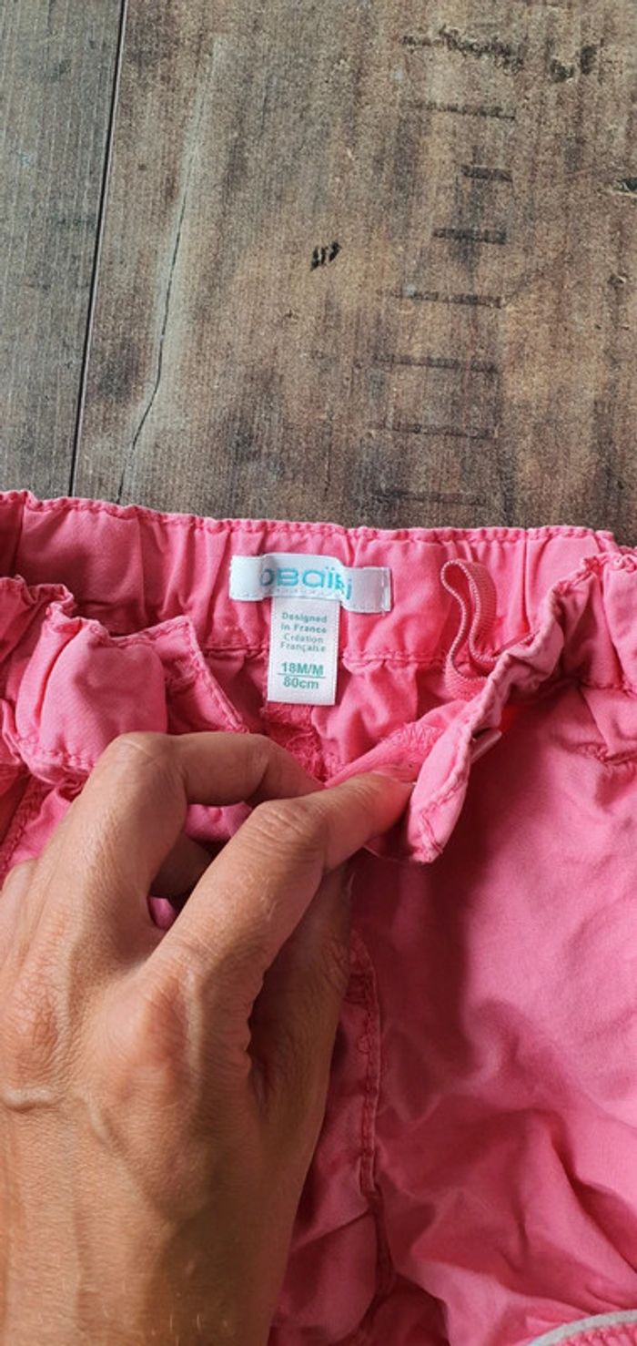 Short Obaïbi 18 mois en très bon état - photo numéro 2