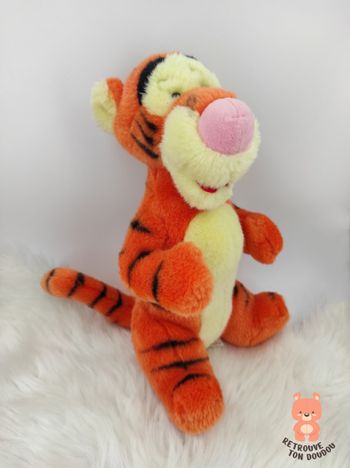 Peluche Tigrou Disney 28 cm Classique