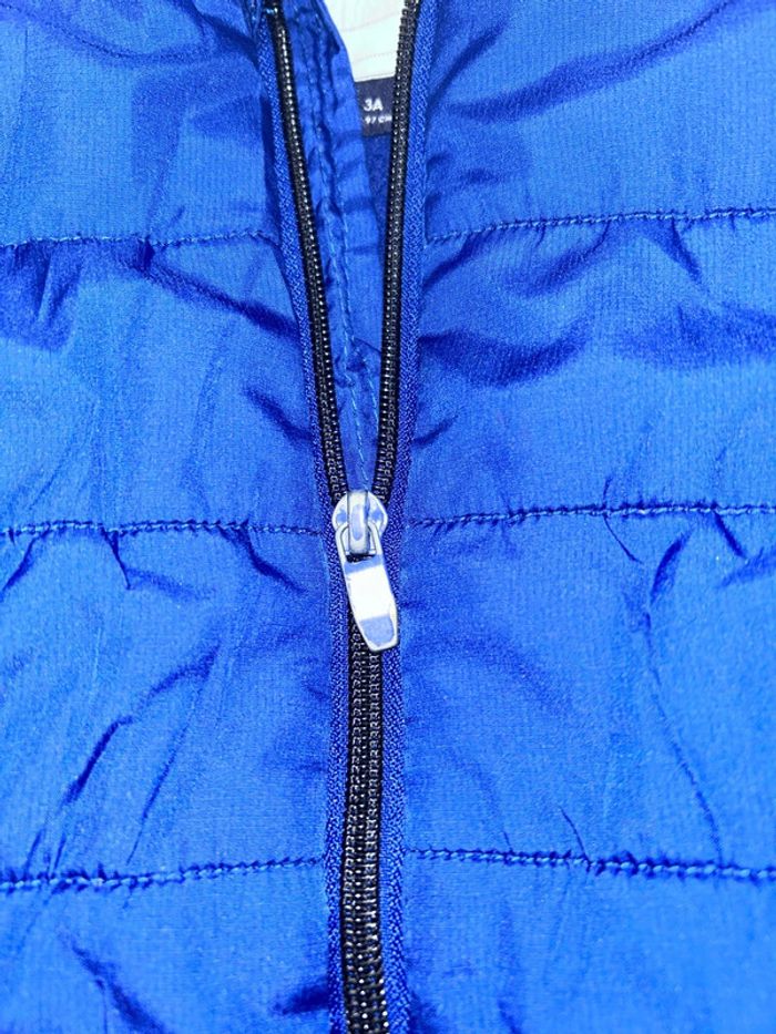 doudoune à capuche bleu électrique kiabi 3 ans - photo numéro 6