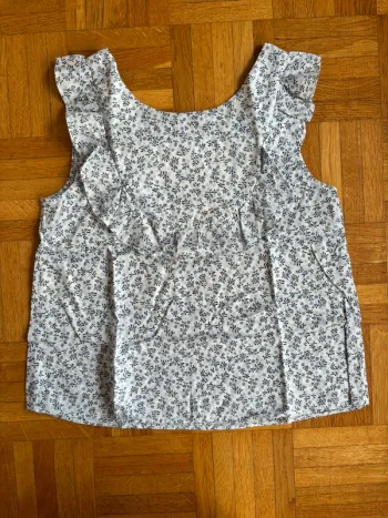 Haut liberty Jacadi 8 ans parfait état