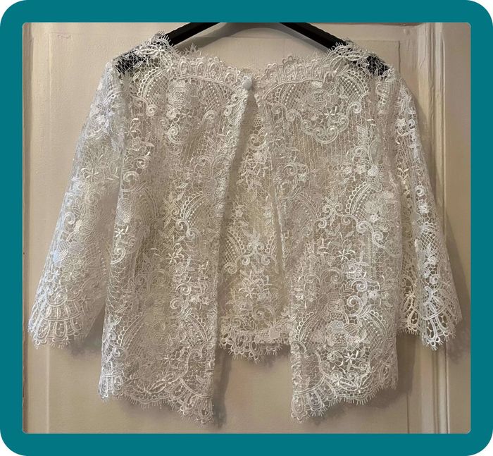 Robe de mariée Pronuptia T38 non retouchée modèle unique Dentelle (caraco et jupon compris) - photo numéro 9