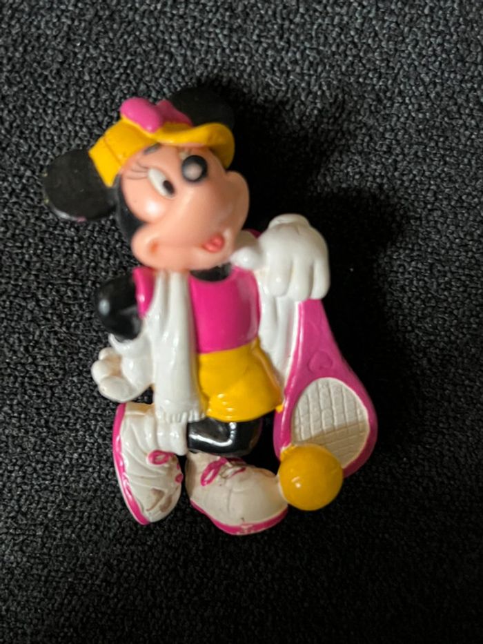 Minnie figurine