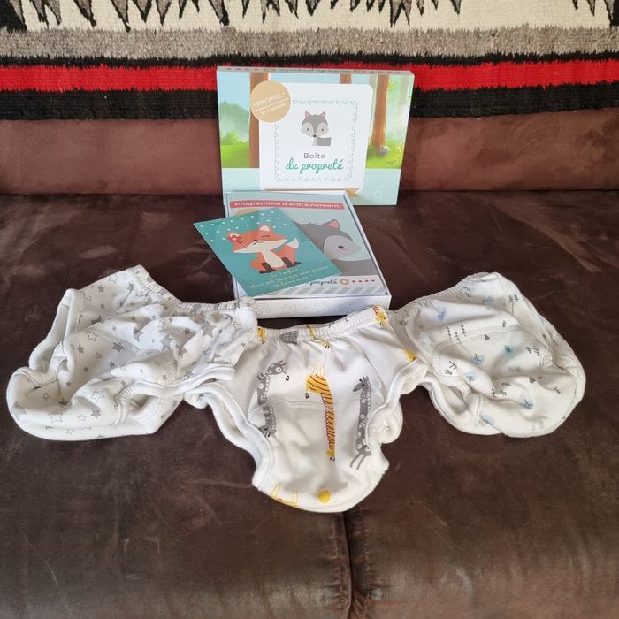 Boîte de propreté et ses culottés de transition - photo numéro 2
