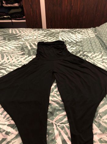 Très belle combinaison épaule dénudée