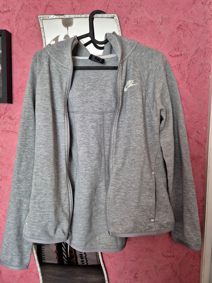Veste Nike grise - photo numéro 3