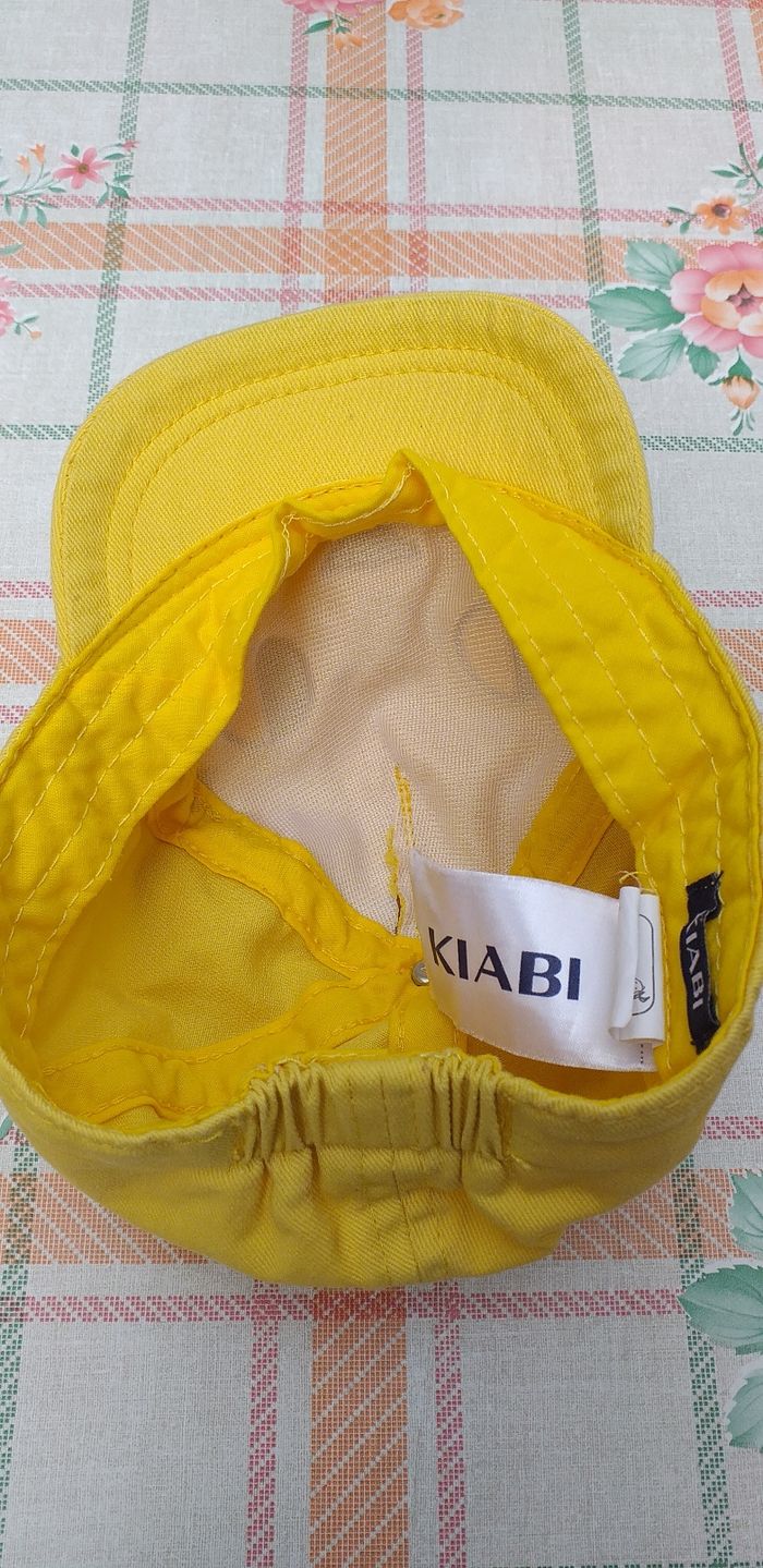 Casquette jaune BB/ Kiabi - photo numéro 3