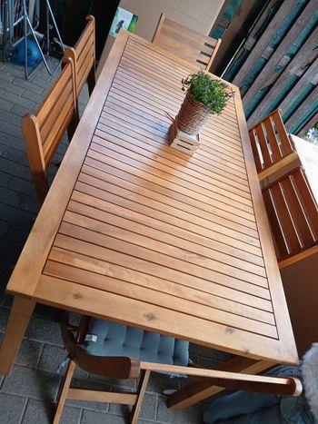 Table + 6 chaises