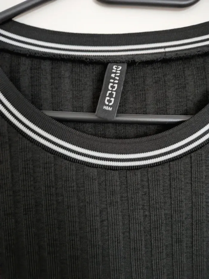 Robe courte noire côtelée col sport - H&M Divided - photo numéro 3