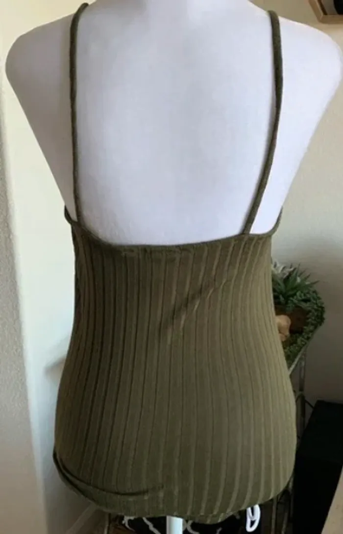 Débardeur femme boutonné kaki - photo numéro 2