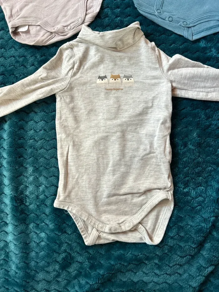 Lot de 3 bodys manches longues – 6 mois - photo numéro 9