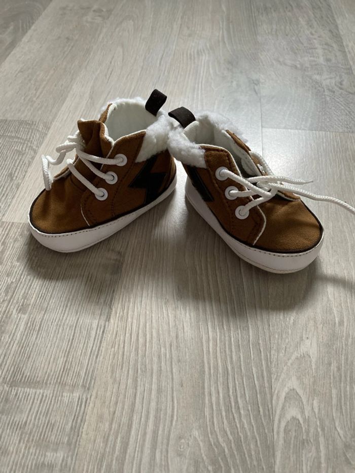 Chaussures bébé 6/9 mois