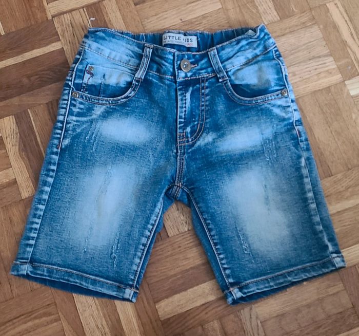 Ensemble short et 2 tee shirt 8ans - photo numéro 4