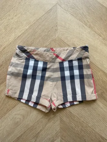 Short Burberry 4A