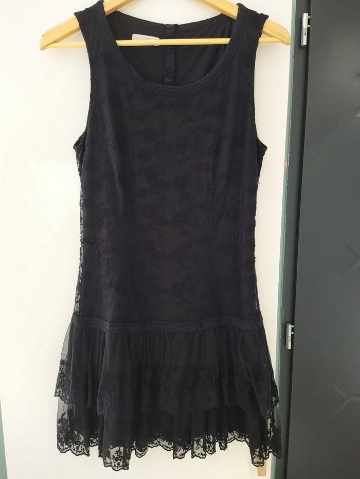 Robe courte dentelle - photo numéro 5