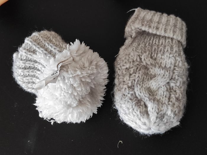 Moufles bébé mixte 12-18 mois – gris, très bon état - photo numéro 2