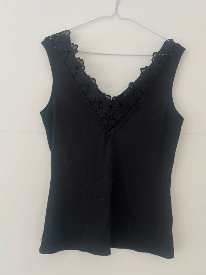 Top débardeur dentelle noir